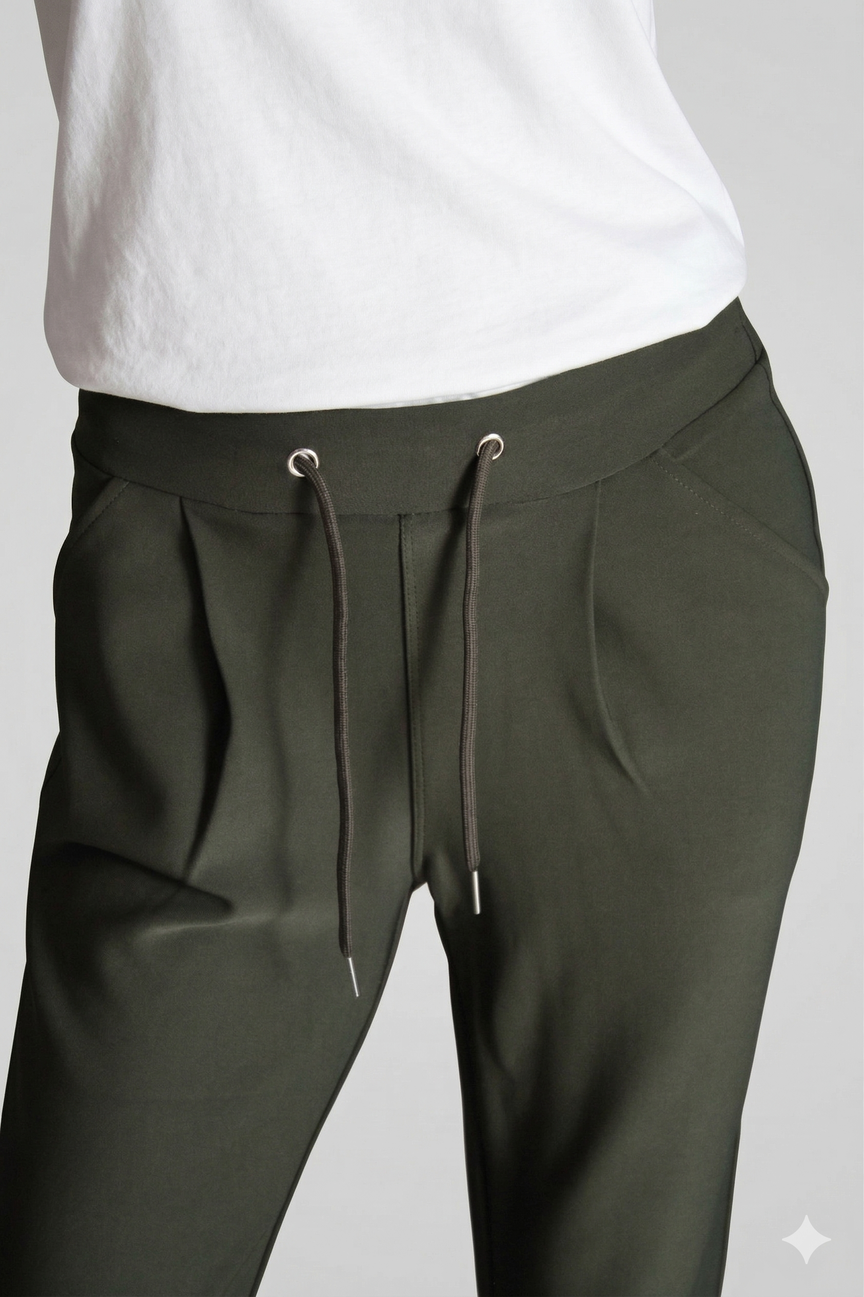 Comfort broek olijf met koord voorkant detail