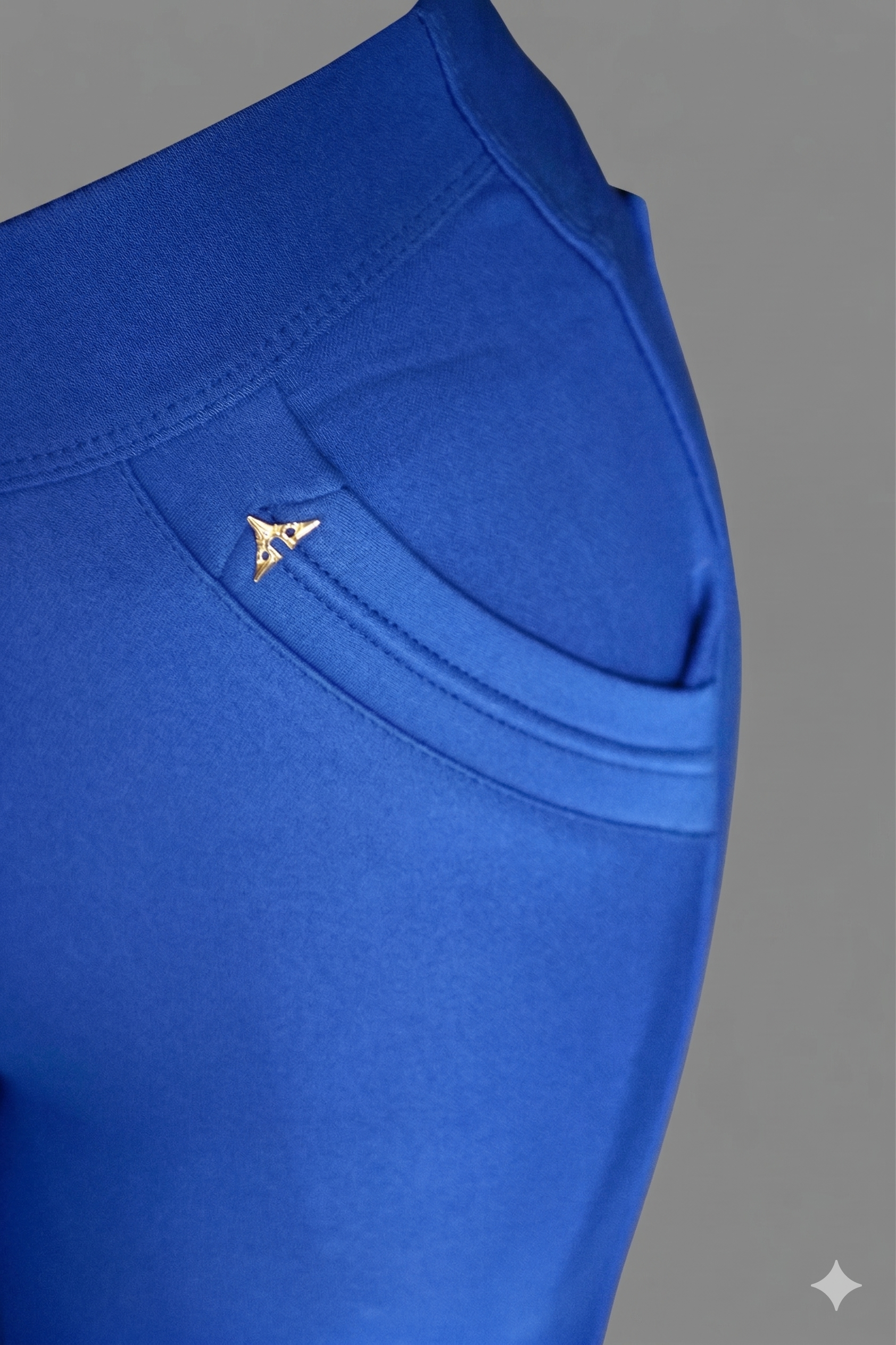 Comfortbroek blauw detail