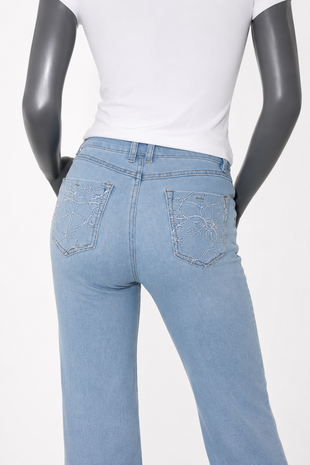 Jeans met floral borduur achterkant
