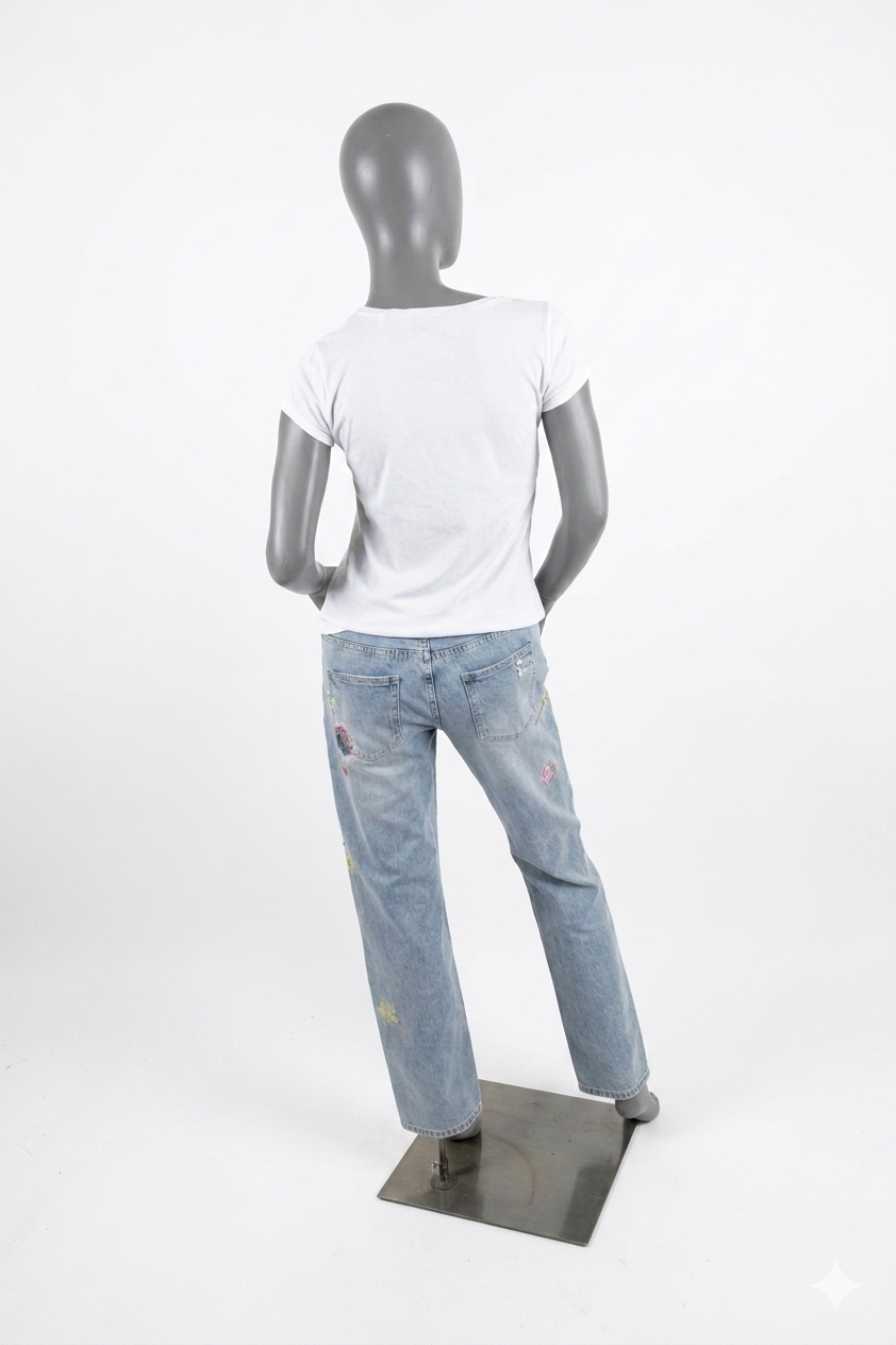 Jeans met geborduurde bloemen achterkant